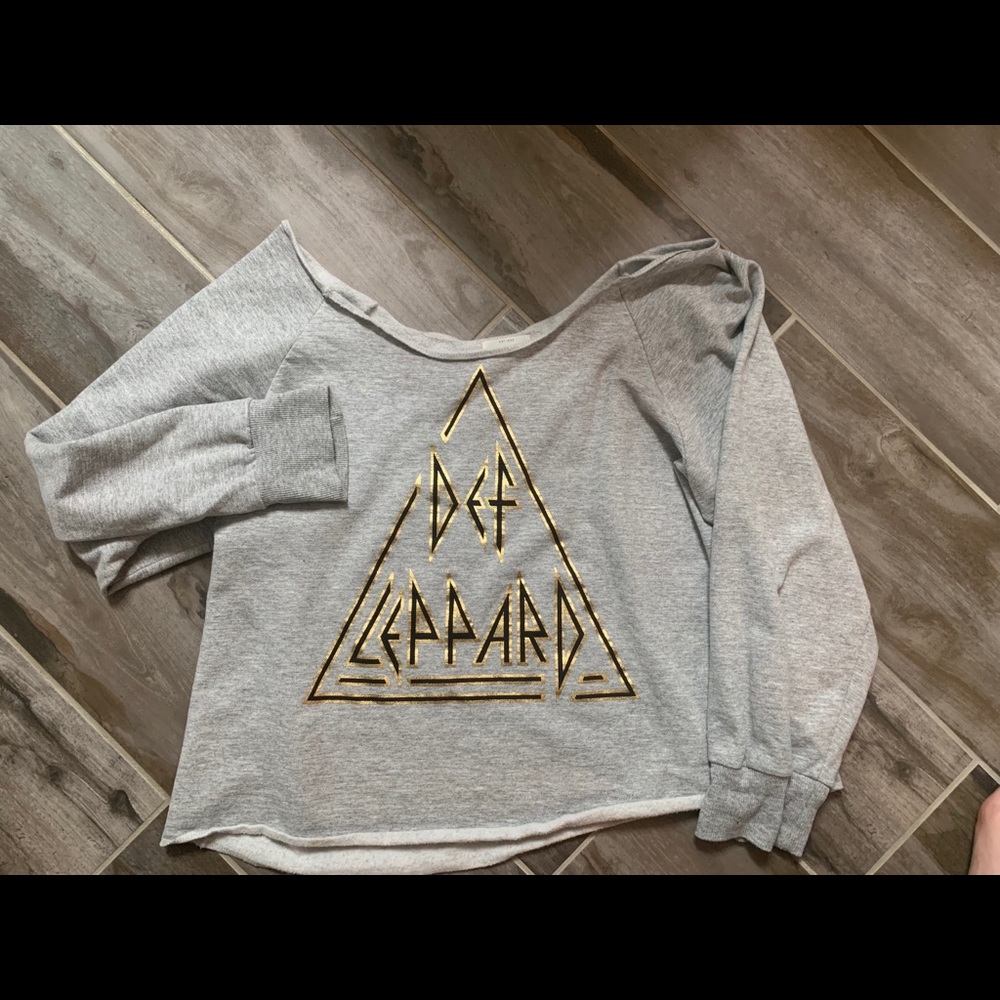 Def Leopard sweatshirt
